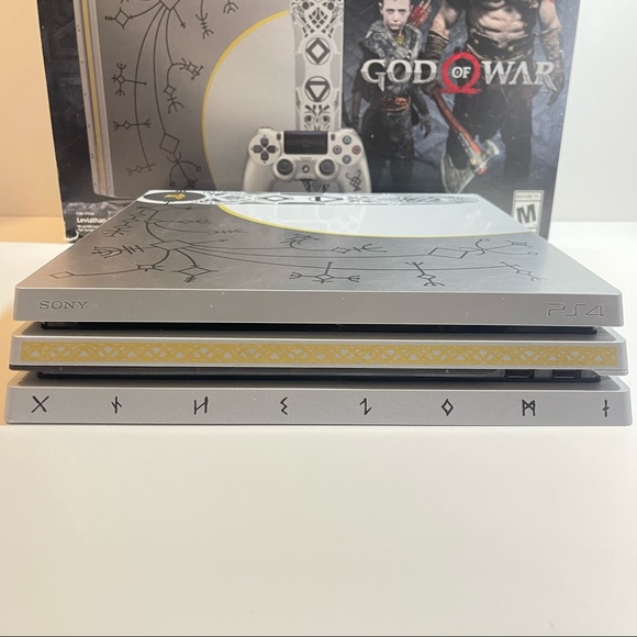 (BUNDLE) PlayStation 4 Pro God of War Limited Edition W/ 1 Game, & Accessories! - Picture 11 of 16